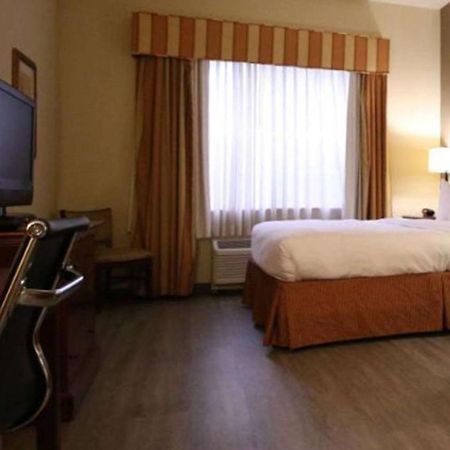 Seffner Inn And Suites Eksteriør billede