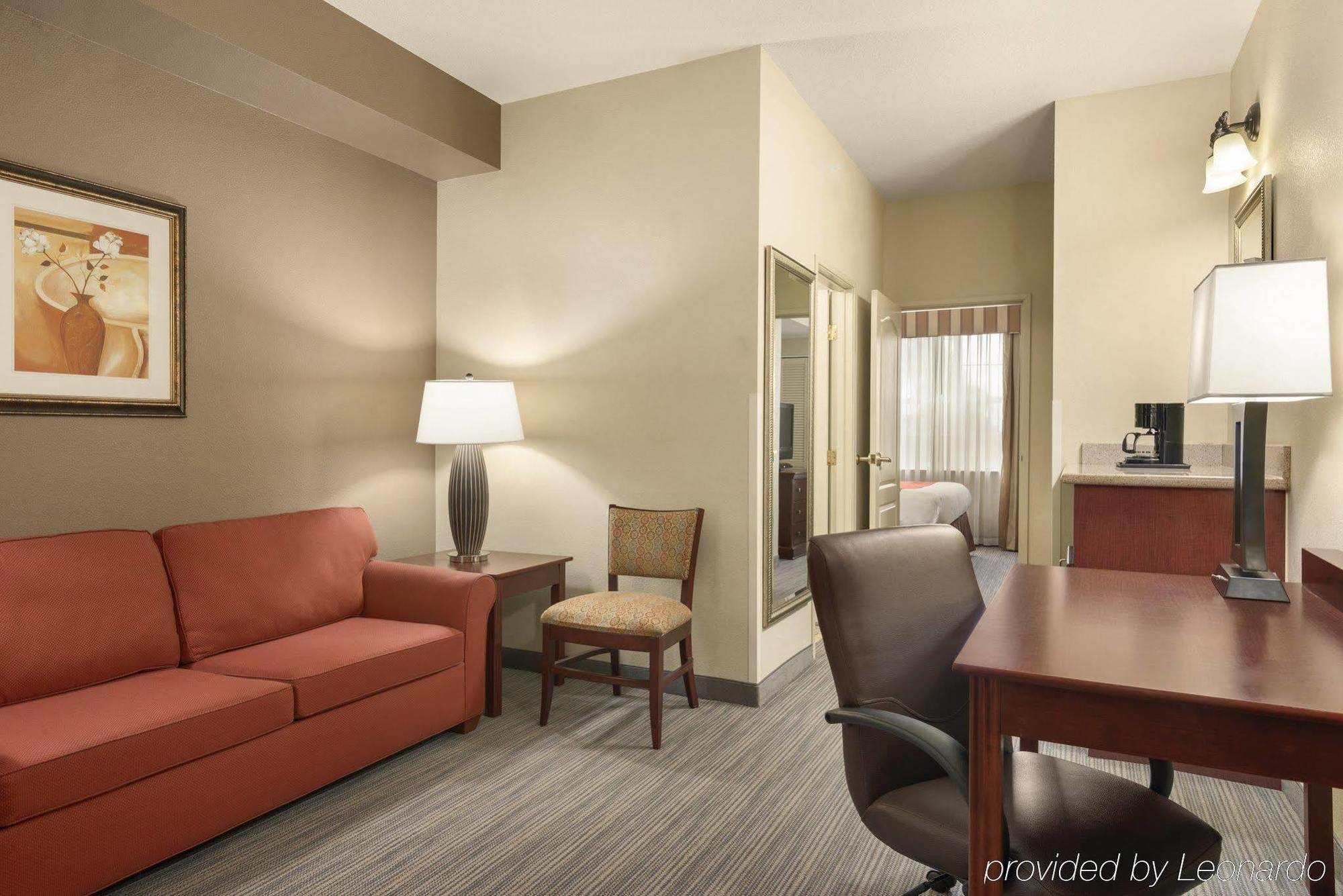 Seffner Inn And Suites Eksteriør billede