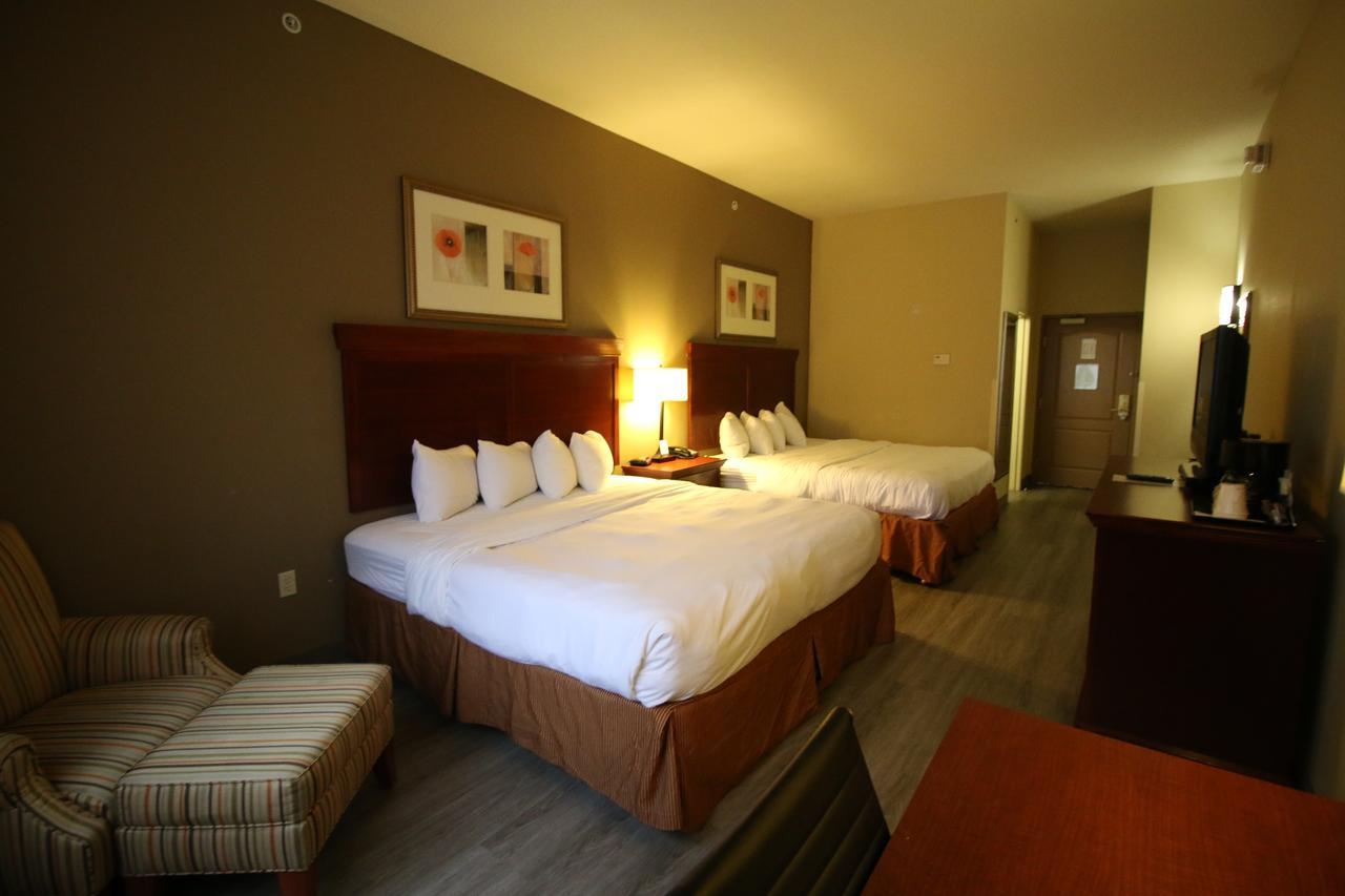 Seffner Inn And Suites Eksteriør billede