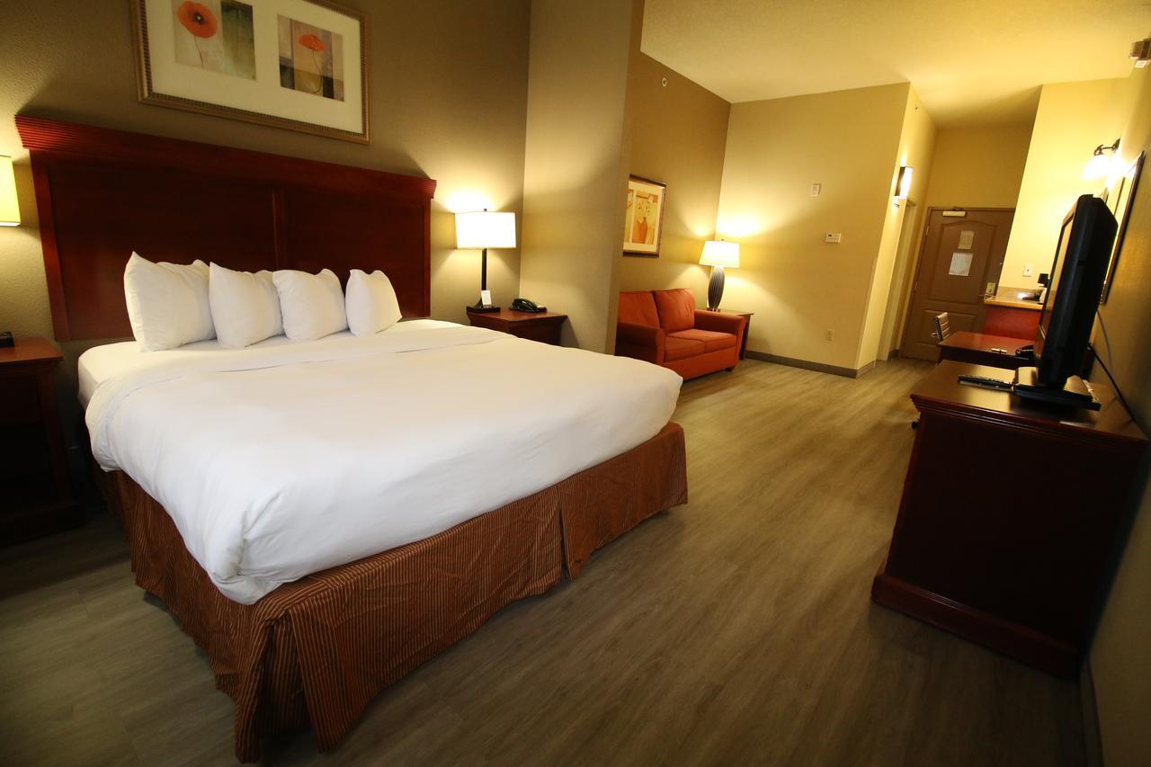 Seffner Inn And Suites Eksteriør billede