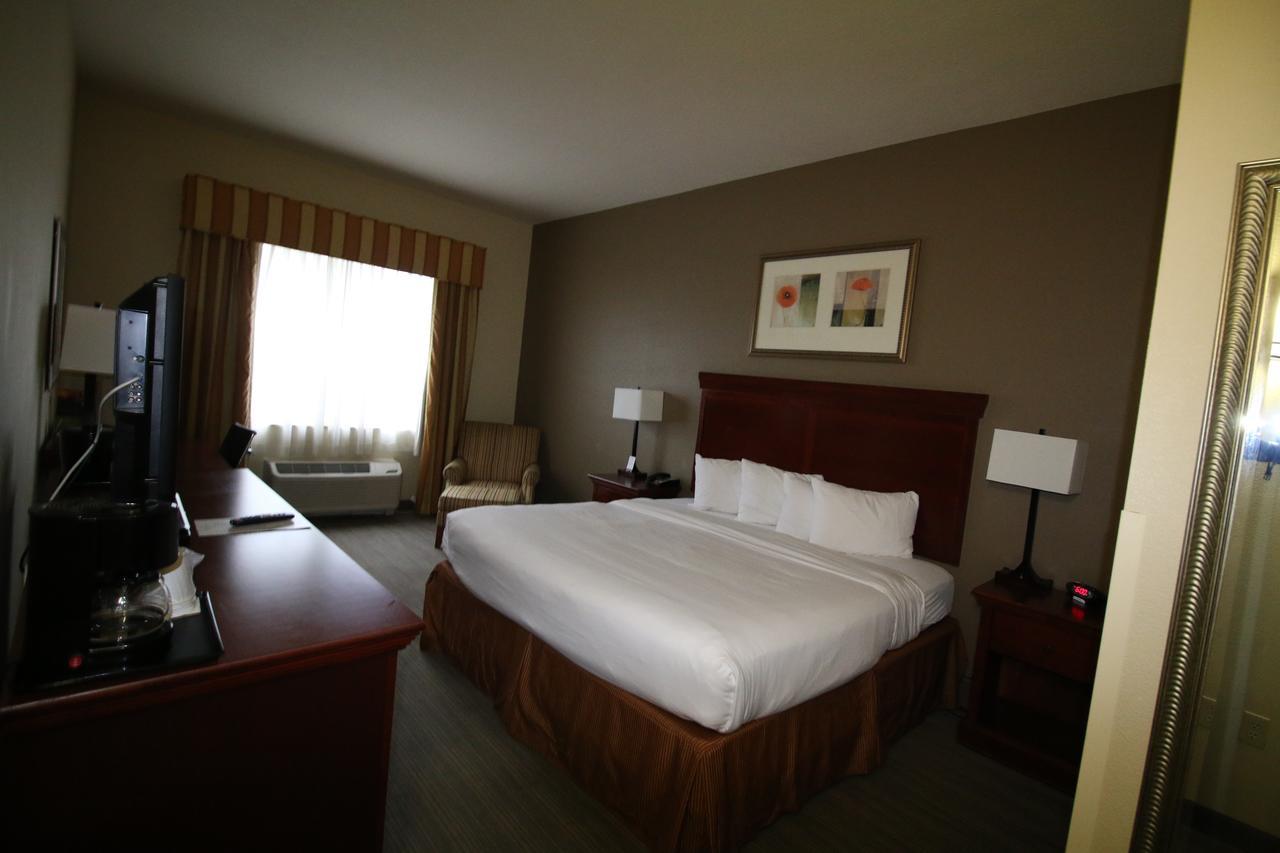 Seffner Inn And Suites Eksteriør billede